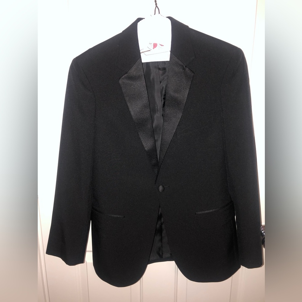 Southeastern Performance Apparel Women’s Tuxedo Black Jacket Size 34s
